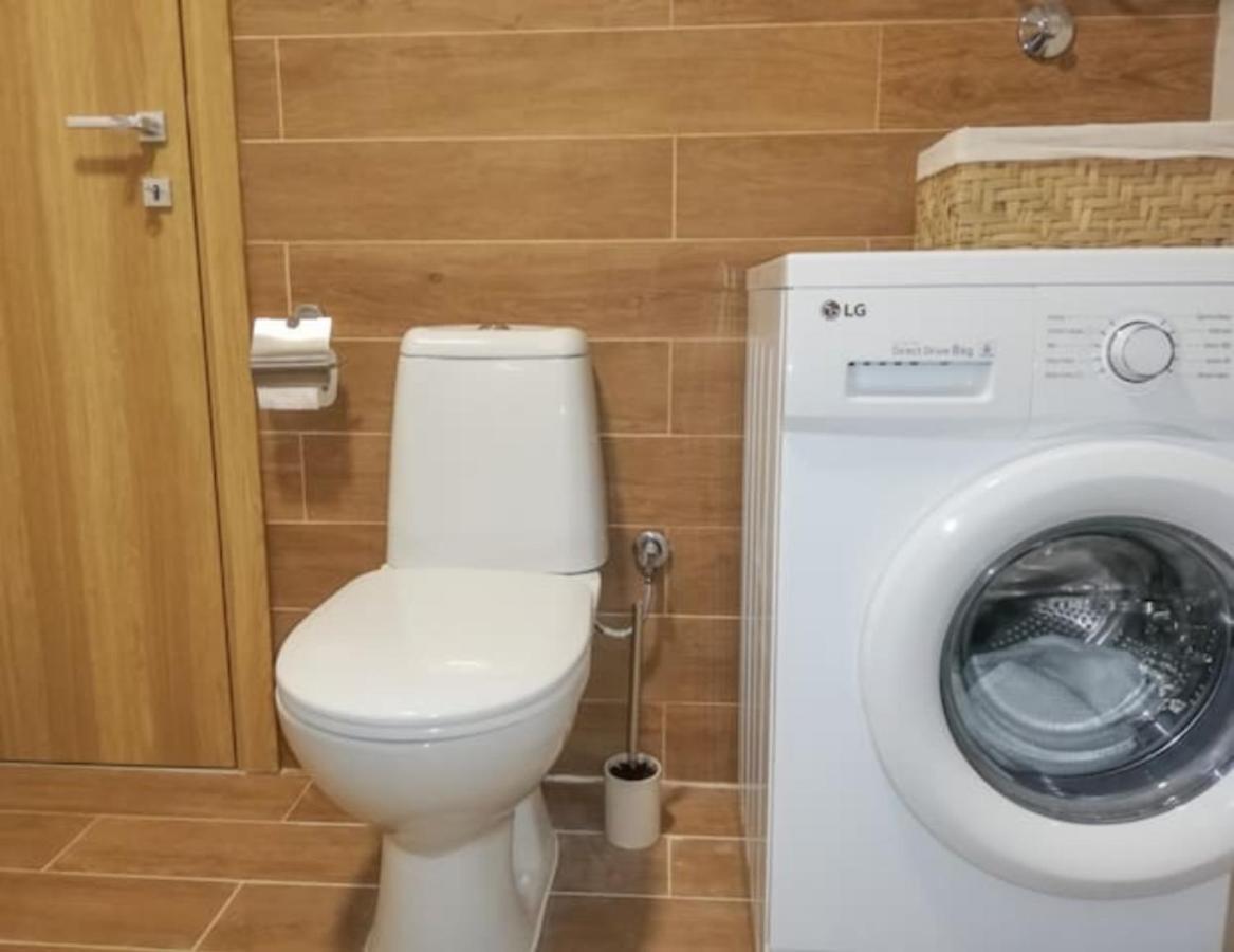 Apartments At Ljubovic Hill Park Подгорица Екстериор снимка