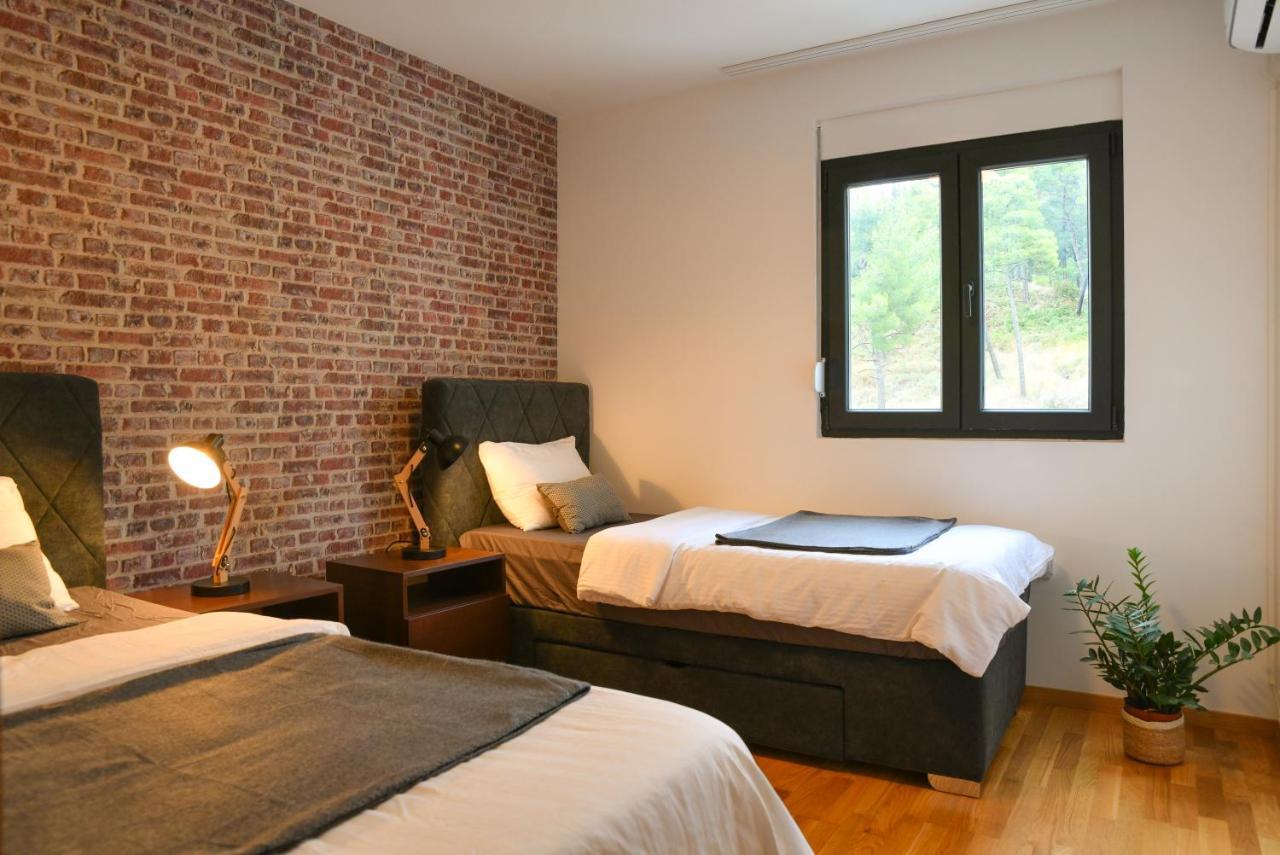 Apartments At Ljubovic Hill Park Подгорица Екстериор снимка