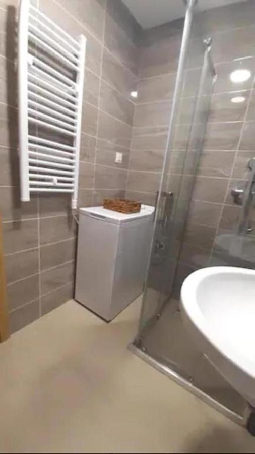 Apartments At Ljubovic Hill Park Подгорица Екстериор снимка